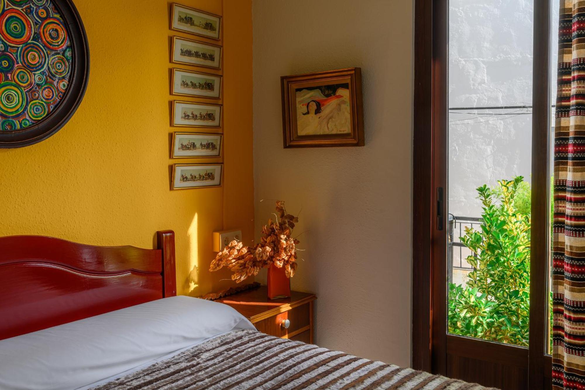 Astarte Guesthouse Кастильо-де-Локубин Экстерьер фото